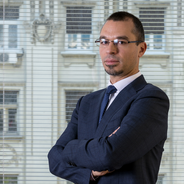 UROŠ ĆAMILOVIĆ